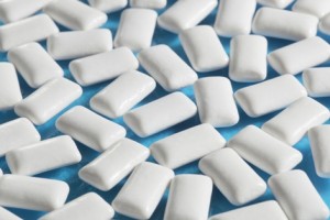 Chewing gum au xylitol ou sucre naturel de bouleau